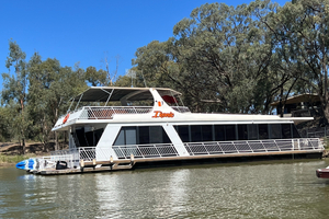 FoxTale Houseboats