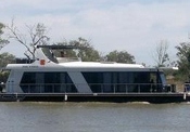 #{@houseboat.name}