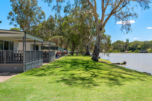 Riverbend Caravan Park logo