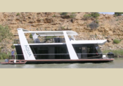 #{@houseboat.name}