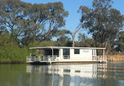 #{@houseboat.name}