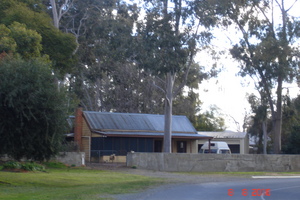 River Shack Holiday House Cobram logo