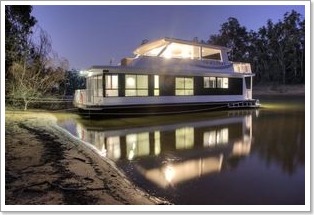 Moama on Murray Houseboats