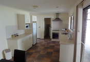 Murray Bridge Executive Apartment - 3 Bedroom