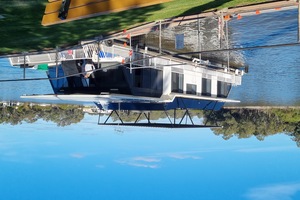 Houseboat Heaven
