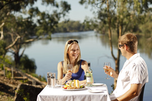 Trentham Estate logo