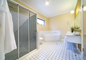 One bedroom spa suite