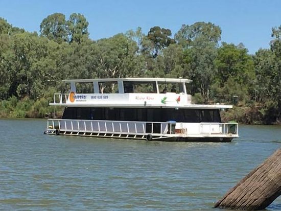 Sunseeker Houseboats