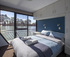 Riverstar Houseboat bedroom