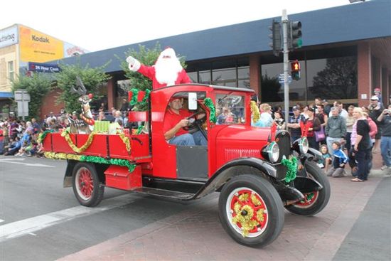 2012 Murray Bridge Murray Valley Standard Christmas Pageant Riverfront Festival And Fireworks Spectacular